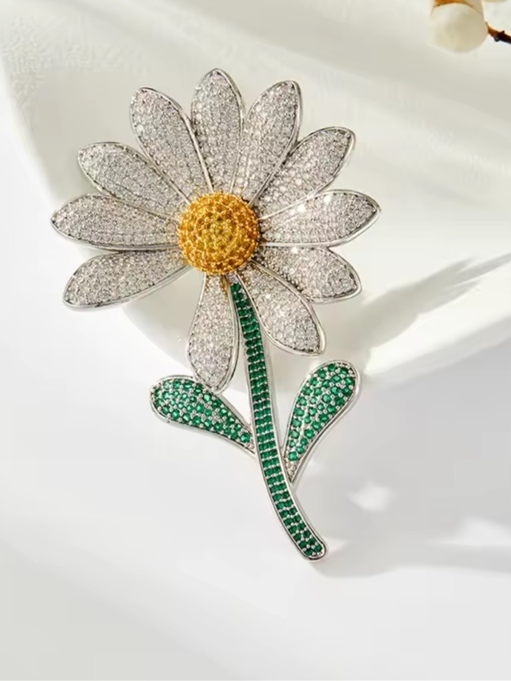 Sparkling Daisy Crystal Brooch